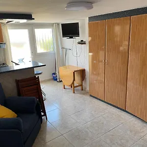 Dans Un Endroit Calme Et Discret D Empuria Appartement